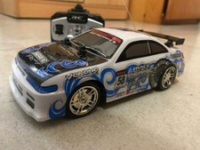 Auto Radiocomandata Drift NQD Scala 1:24 a Batteria AA - RIMANENZE DI MAGAZZINO