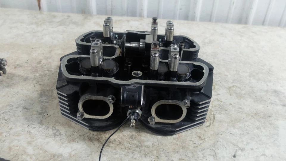 Culata motor 14 Triumph Bonneville America 790 800 Foto 4 de 4