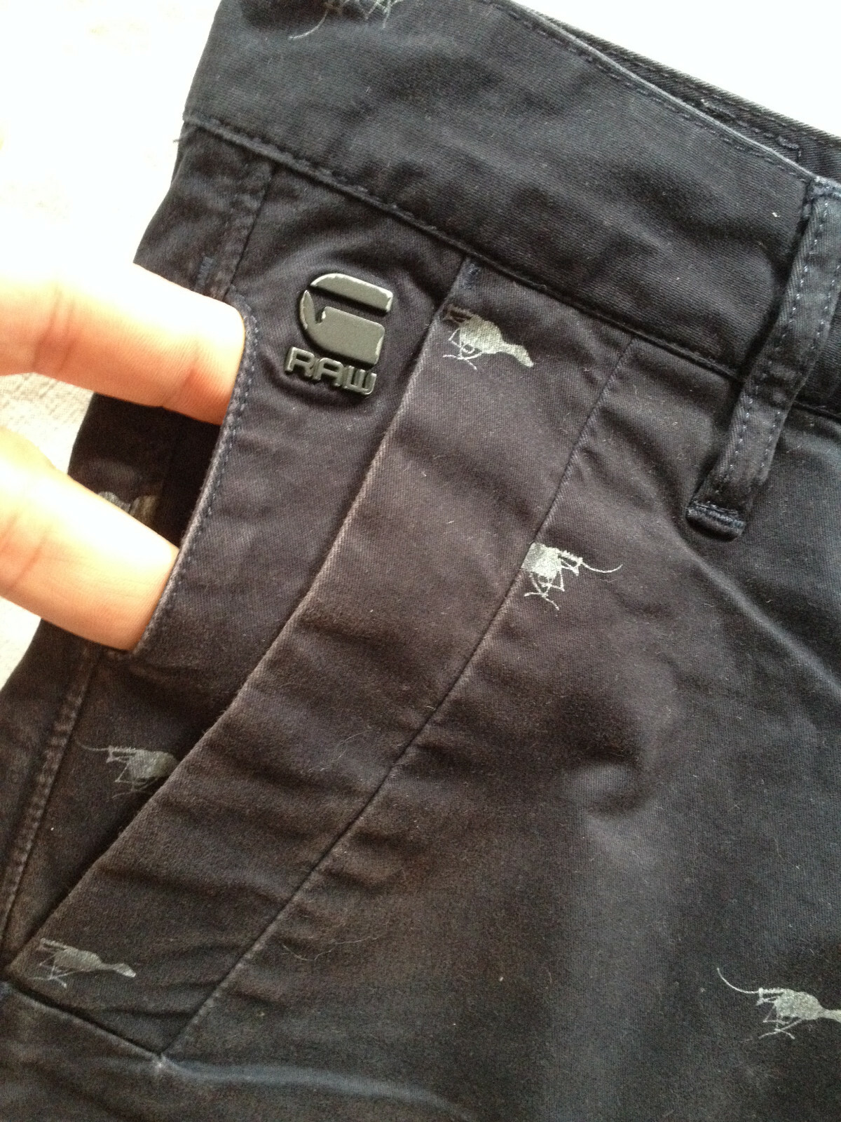 G-STAR RAW CHINO BRONSON AOP 1/2 SHORTS MEN'S SIZE 28 image 3