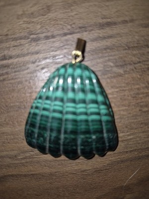 Natürlicher Malachit Quarz Muschel Anhänger. Handarbeit Vintage.  Ca. 1,5 Zoll 