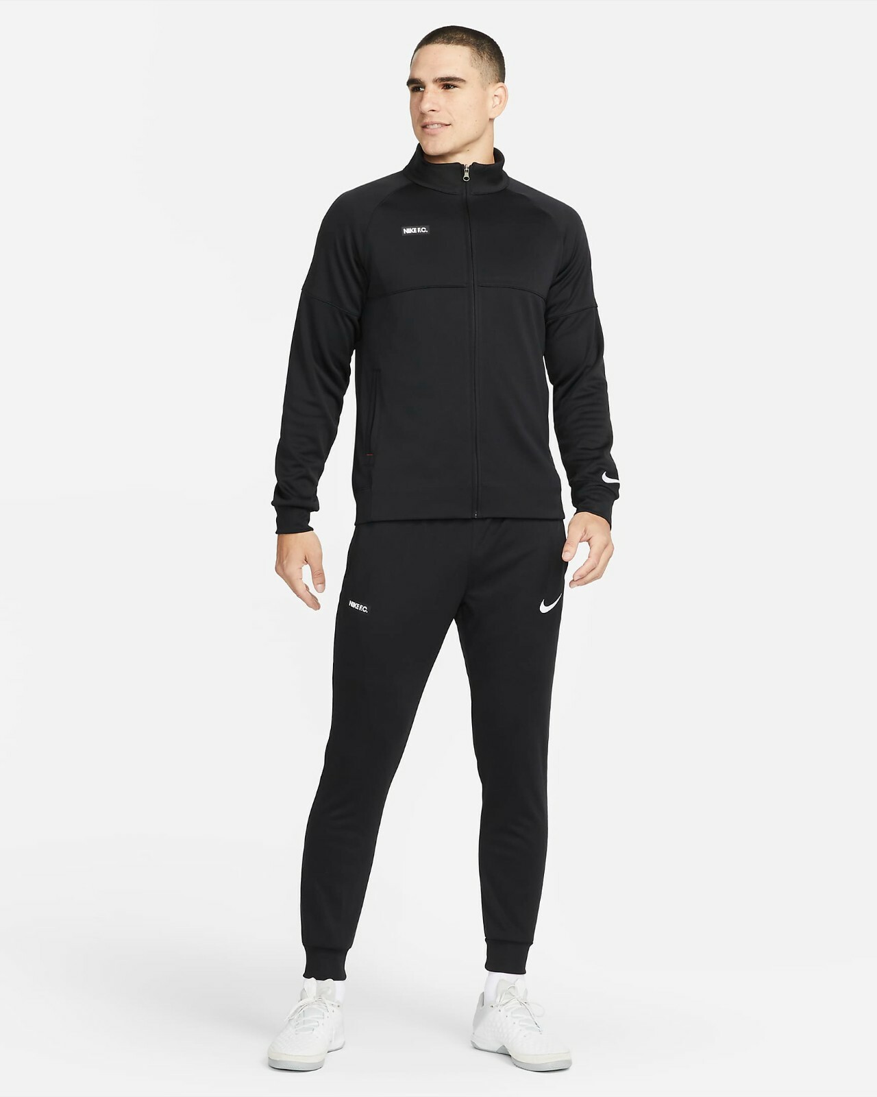3xl nike tracksuit