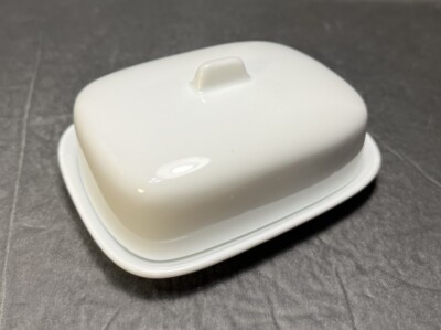 2-piece White Porcelain 1/2-stick of BUTTER DISH Holder with