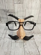 HAL1 Funny Novelty Wind-up Glasses With Moving Eyebrows And Mustache