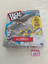 TECH DECK DIY CONCRETE RAMP SET INC EXCLUSIVE BOARD NEW OTHER (681/38)