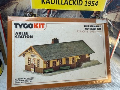   HO Vintage Arlee Passenger Station # 7761 Factory Sealed KIT- NEW  H3618