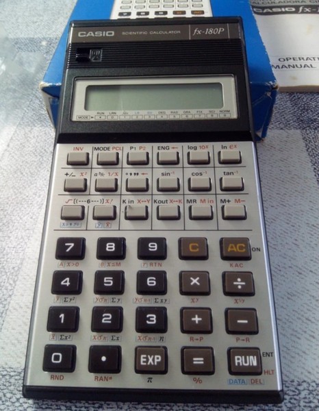 Completa Calculadora  científica  Casio fx180p de 1984