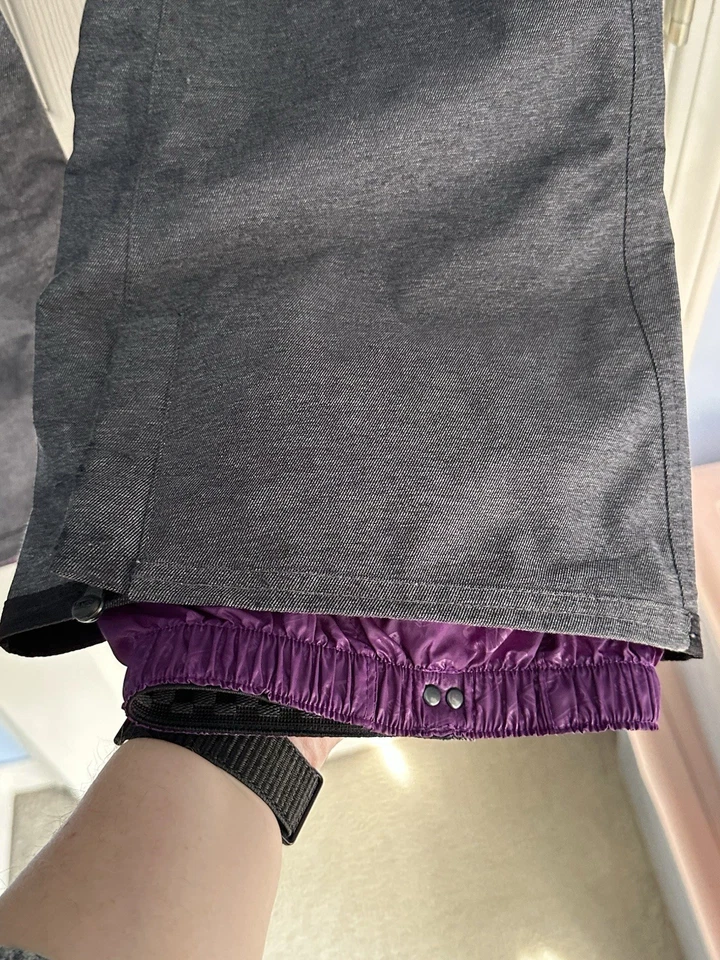 VANS Men’s Gray Snowboard Pants Purple Lining Small 10000M EUC - Image 4 of 4
