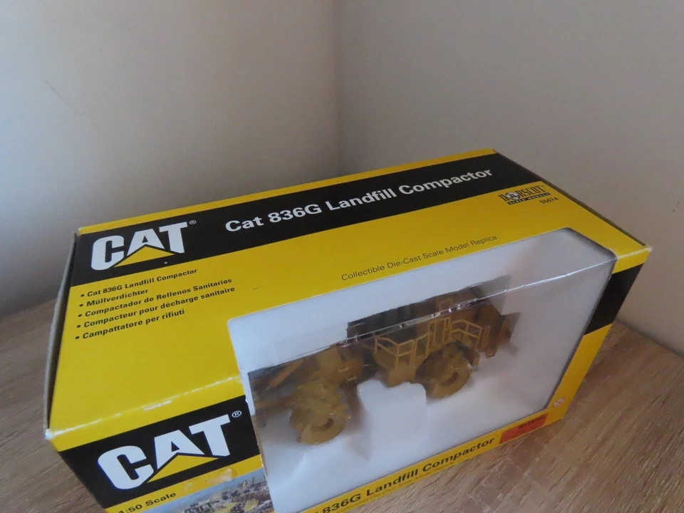 Norscot 55074 CAT 836G Landfill Compactor 1:50 Scale Diecast Model, Construction - Image 4 of 4