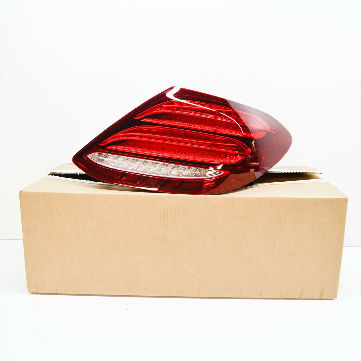 NEW MERCEDES-BENZ E W213 REAR RIGHT LED TAILLIGHT LAMP A2139067800