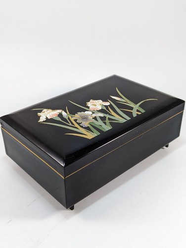 Joyero de música vintage Otagiri lacado negro "sentimientos" corona iris Japón - Imagen 2 de 12