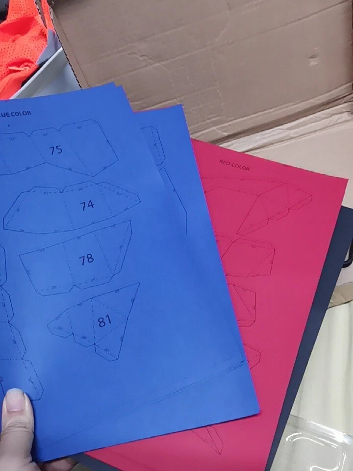 Hágalo usted mismo Spider-Man colgante de pared decoración del hogar modelo de papel 3D altura aproximada 65 cm  Foto 3 de 4