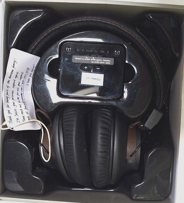 Avantree Wireless Headphones & Transmitter z-pkbx-3189-blk-v2