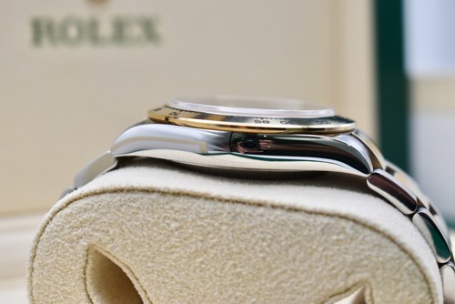 Rolex Daytona Stainless Steel & 18k Yellow Gold Black Diamond Dial 116503 2022 - Picture 8 of 12