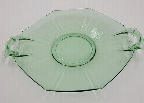 Green Depression Glass Handled Serving Sandwich Tray Plate 7"