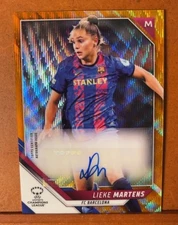 LIEKE MARTENS 2021-22 Topps Chrome FC Barcelona UEFA Women's Auto Orange Wave/25