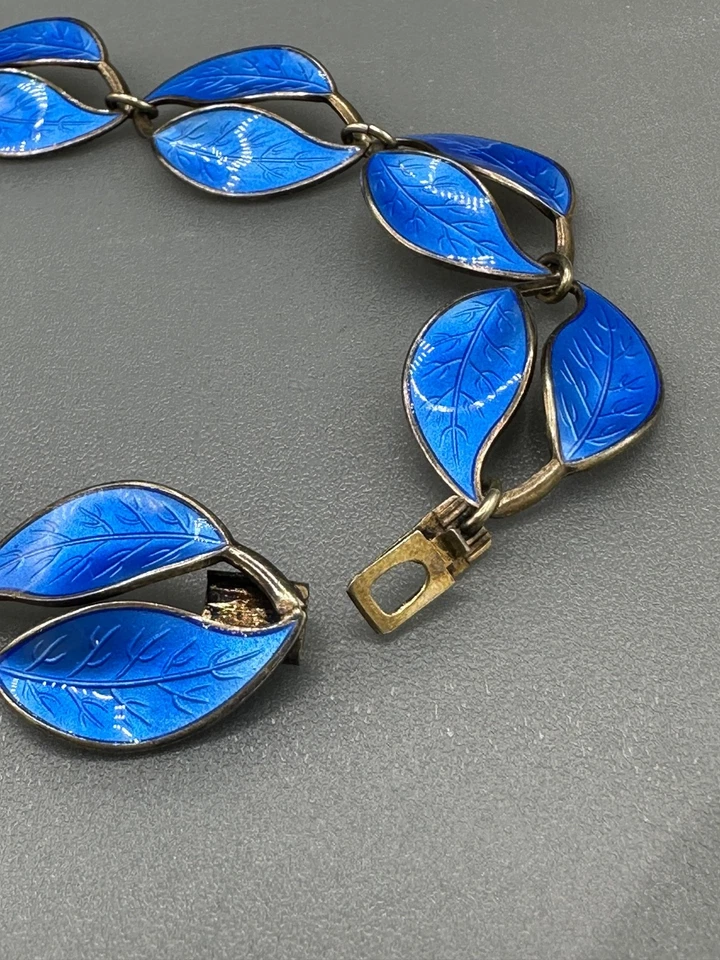 David Andersen Norwegen Sterling blau emaillierte Blätter Halskette in neuwertigem Zustand - Bild 3 von 4