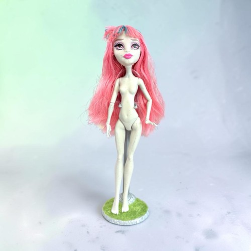 Mattel Monster High Doll Rochelle Goyle