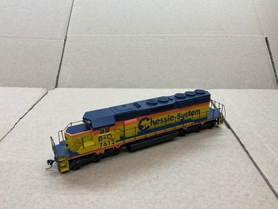 ATHEARN HO SCALE DIESELLOK SD40-2 CHESSIE SYSTEM N.7612 SCHÖN!
