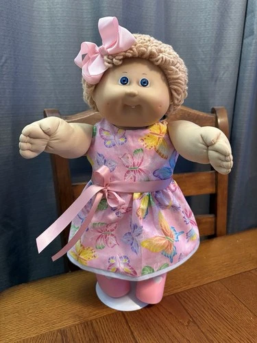 New Listing1980s Cabbage Patch Kid Blonde Hair Blue Eyes One Tooth Pink Sparkle Butterfly