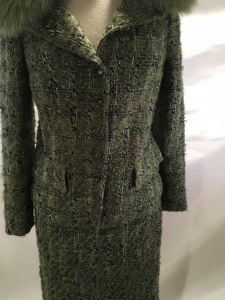 Teri Jon Green tweed skirt suit with fur collar metallic thread size 6 - Image 2 of 4