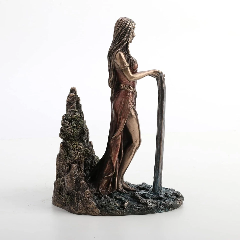 Escultura de bronce de resina de diosa matriarca celta Danu diseño veronés de 9 pulgadas Foto 2 de 3