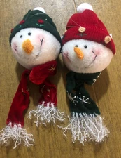 Snowman Heads With Knit Hat Scarf Lot (2) Christmas Wall Decoration Gift Holiday