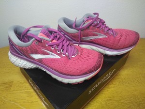 brooks running shoes width