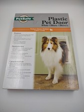 PetSafe HPA11-10967 Plastic Pet Door  Medium  8 1/8"x 11 3/4" Flap Opening