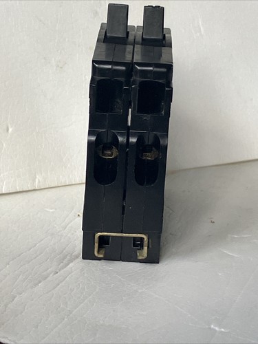 ITE QT1-1520 15A 20A 120/240V TANDEM Circuit Breaker OPEN CLIP EQ-T QTI-1520NC - Picture 8 of 15