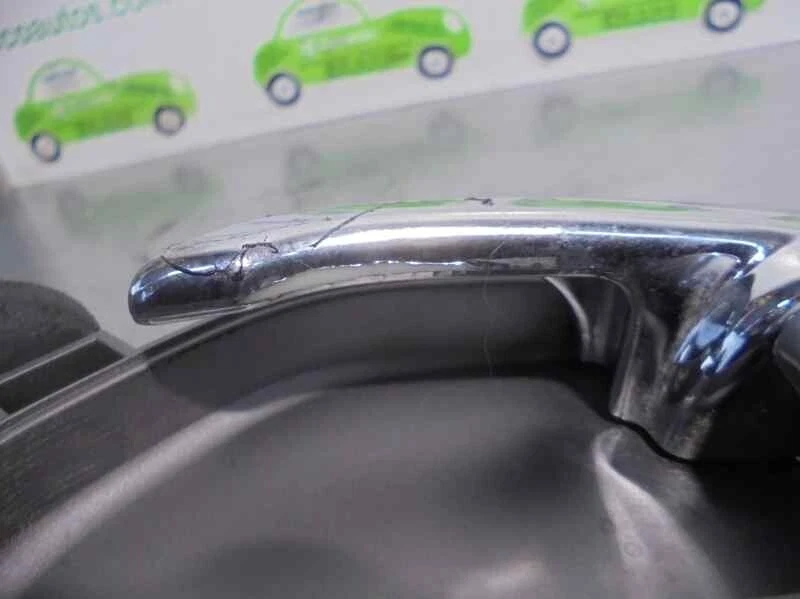 7241021000 poignée intérieure avant gauche pour SSANGYONG RODIUS 2.0 TD 2614465 - Photo 3/4