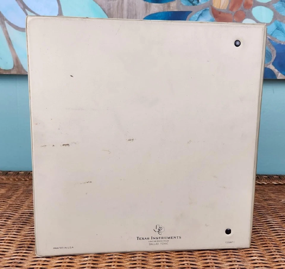 Texas Instruments TI-99/4A Computer User's Reference Guide & Beginner's Basic - Image 3 of 4