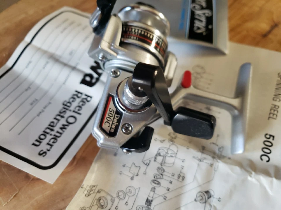 Carrete de pesca de trucha Daiwa Silver Series 500c con caja manual de piezas ¡Súper bonito! Foto 4 de 4