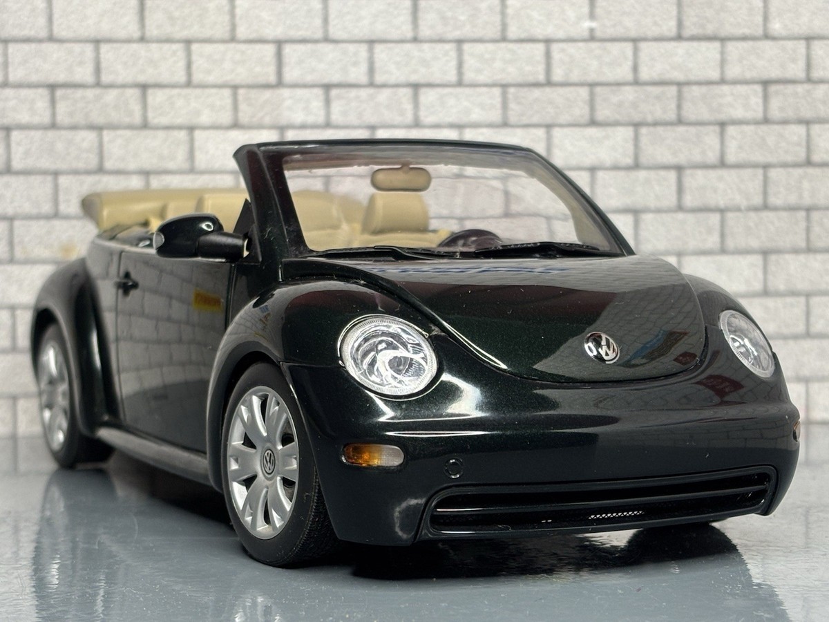 オートアート ニュービートル 1/18スケール Gate Autoart 1/18 scale 1998 VW New Beetle Bright Blue MIB