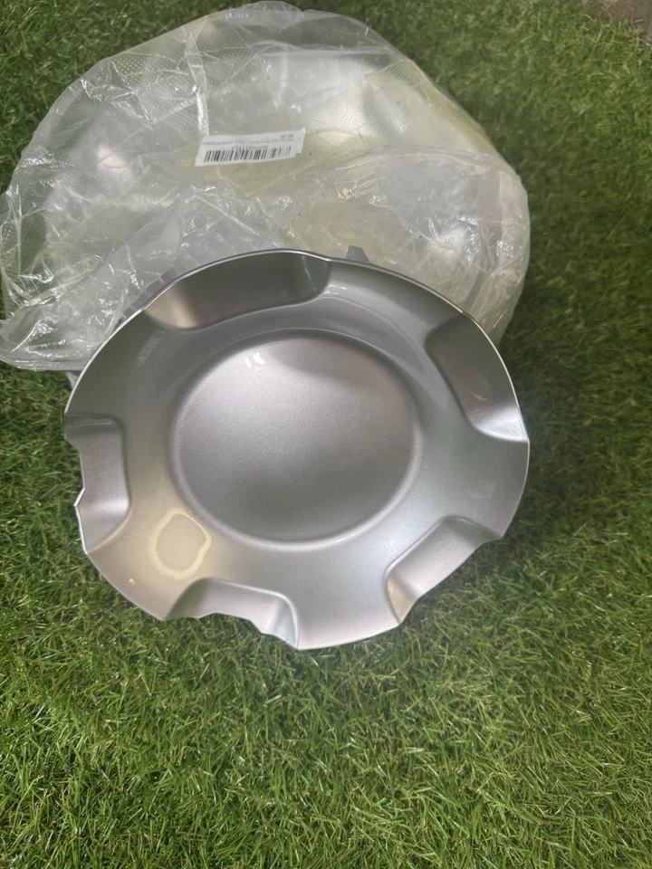 "Juego de 4 tapacubos plateados Chevy Silverado Tahoe Avalanche 2007-2013 15""" Foto 2 de 4