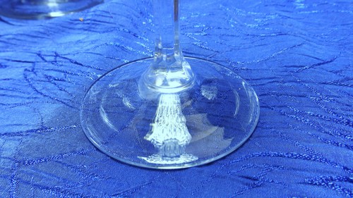 Set Of 4 Clear Wine Stemware Glasses Diamond Pattern 7" Tall - Picture 4 of 5