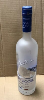 Rare Grey Goose Vodka Empty Display Bottle Absolut Crown France 750ml