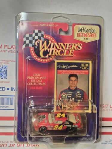 JEFF GORDON 1997 Jurassic Park Chevy #24 1997 WInners Circle NASCAR Winston 1/64 - Afbeelding 1 van 5