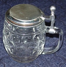 Bierseidel mit Zinndeckel