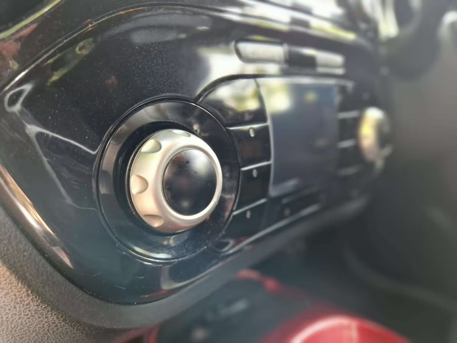 2017 Nissan Juke, photograph 23