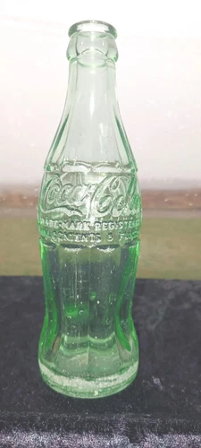 Vintage Albert Lea, Minnesota  MN 6oz. Green Hobbleskirt Coca-Cola Bottle 1950s