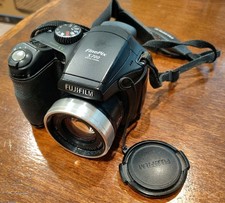 Fujifilm Finepix S700 Used 7.1mp 10x Zoom Tested