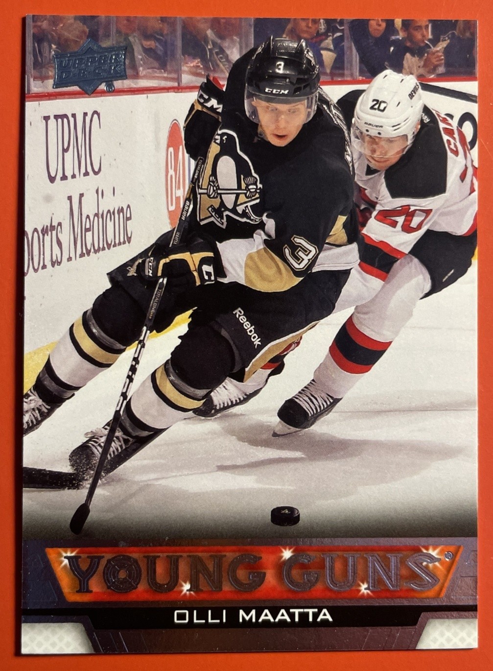 2013-14 Upper Deck Olli Maatta #220 Young Guns RC Penguins