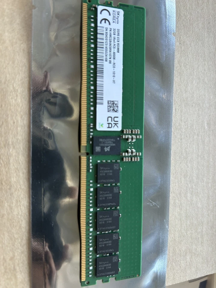 NUEVO - Hynix 32GB 1Rx4 PC5-4800 EC8 RDIMM DDR5-38400 ECC Servidor Memoria RAM Foto 3 de 3