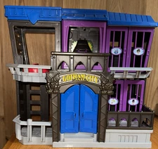 IMAGINEXT Gotham City Jail From City Center Playset DC Batman