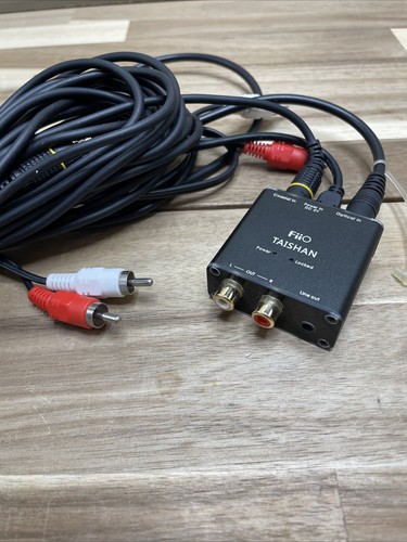 TAISHAN FiiO D03K Coaxial / Optical R/L Audio Converter, With cables mint w1b - Picture 3 of 4