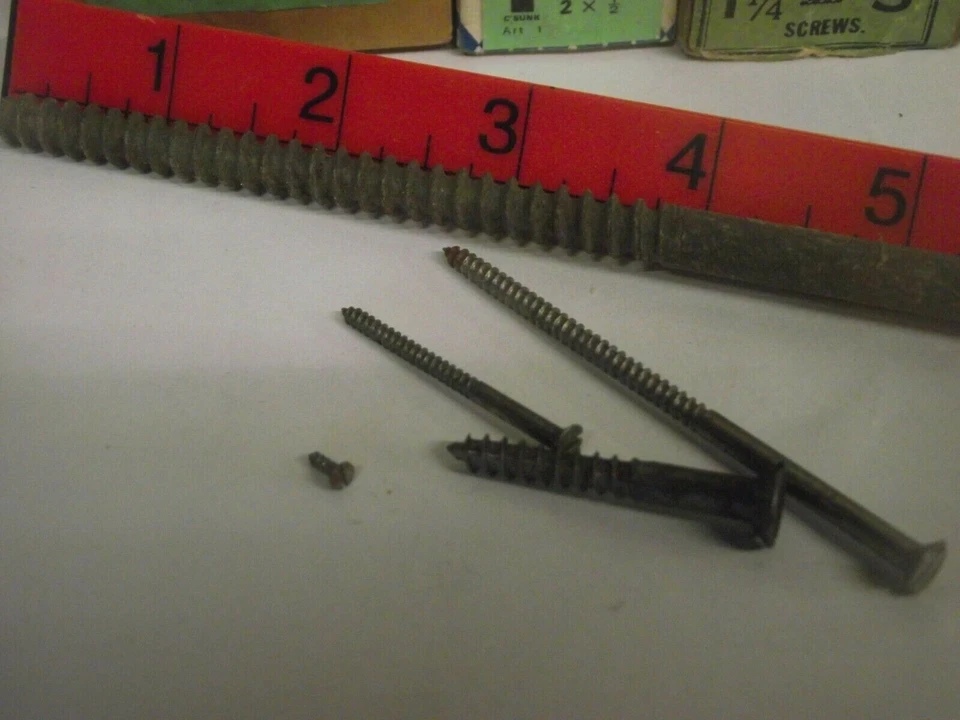 SIZE 8 - 9 & 10  VINTAGE SLOTTED STEEL CSK WOOD SCREWS - NETTLEFOLDS - 12 or 25  - Image 2 of 2