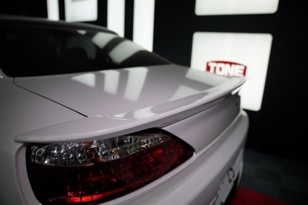 S15シルビアトランクスポイラー Silvia Trunk Spoiler Fit For Nissan Silvia S15 Vertex Style FRP Rear Trunk Spoiler
