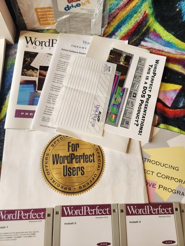 WordPerfect for DOS 6.0 Rare w/ Manuals, Advertising, Discs & Data Perfect Demo! - 第 7/9 張圖片
