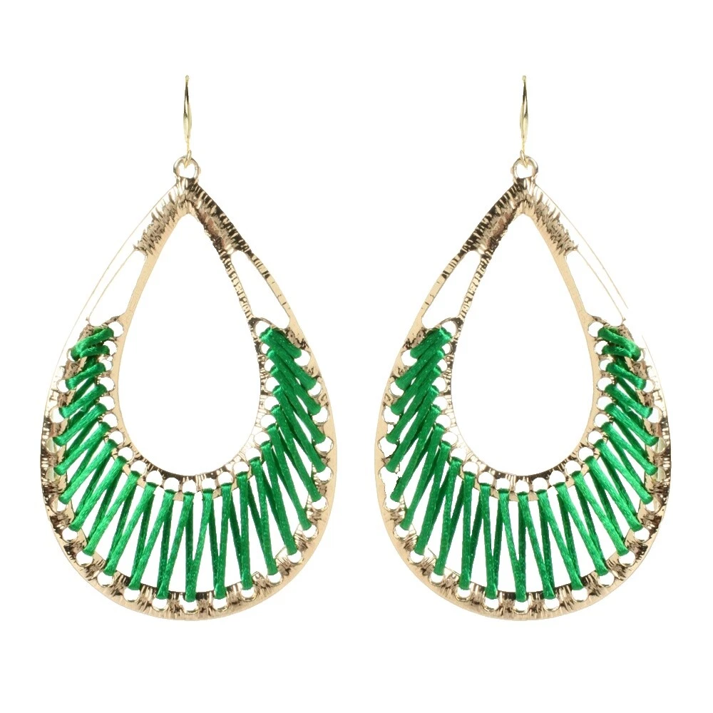 Brincos de ouro amarelo Amrita Singh Fashion