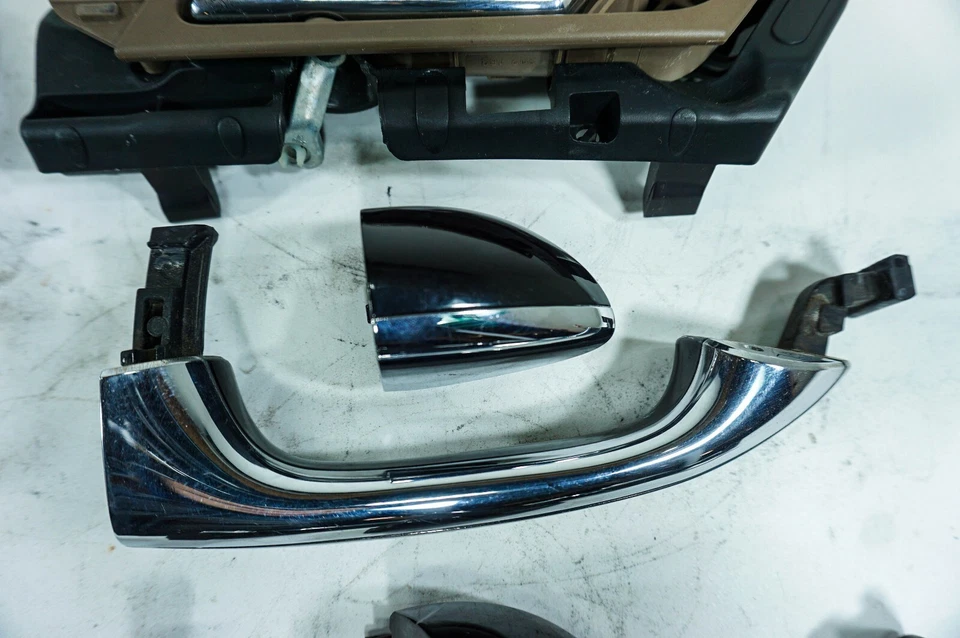 06-12 Mercedes ML350 W164 OEM Puerta interior exterior delantera trasera 8 manijas 5059 Foto 4 de 4